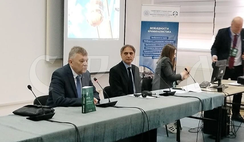 POLITICAL CRISIS IN BiH BEING RESOLVED THROUGH POLITICAL MEANS