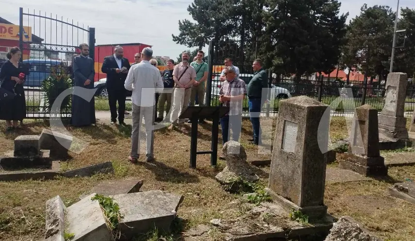 At the Jewish cemetery in Bijeljina, a memorial service was held today for 223 Jews from Semberija, killed during the Holocaust in the Second World War.