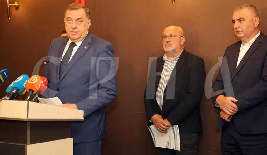 SRPSKA WILL TAKE RIGOROUS MEASURES IF SCHMIDT IMPOSES ANYTHING IN LEGISLATION