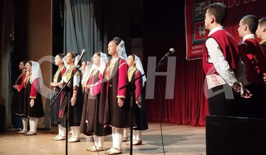 The City Cultural and Artistic Society /GKUD/ "Vladimir Gaćinović" from Bileća held a concert on Saturday evening to mark the 90th anniversary of the society’s existence, thereby launching the event "Cultural Summer in Bileća."