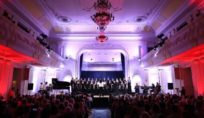 BANJALUČANKE CHOIR PERFORMED IN A PACKED HALL OF BANSKI DVOR