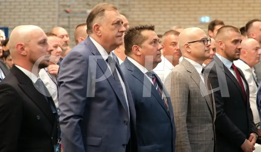 At a ceremonial Assembly of United Srpska, the Declaration on Inviolability, Unshakability, and Unbreakability was adopted, emphasizing that no one will be allowed to violate the rights of Republika Srpska guaranteed by the Dayton Agreement.