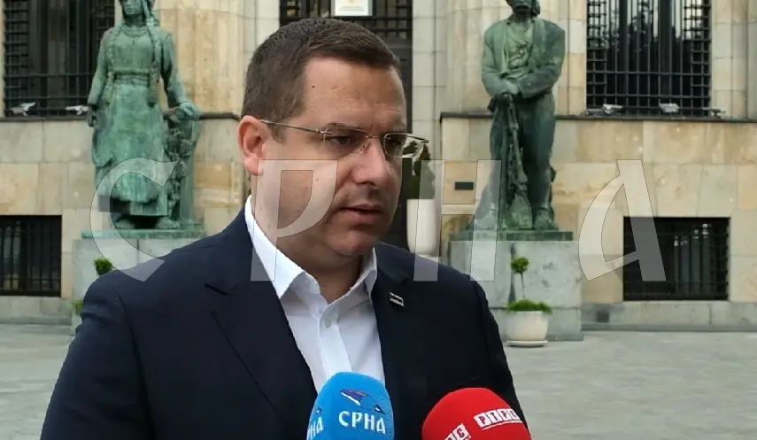 SNSD spokesman Radovan Kovačević.