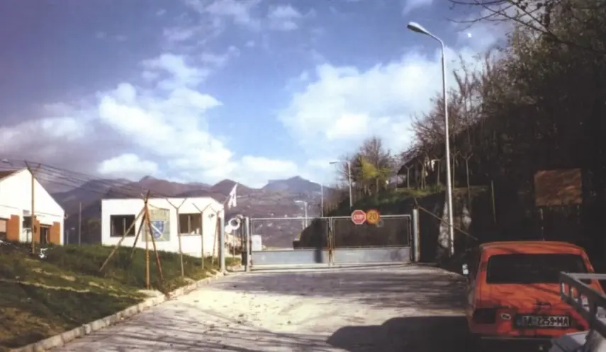 In 1992, Serb civilians who had previously been detained in Bradina were taken to the Čelebići camp near Konjic, which was controlled by forces loyal to Muslim wartime leader Alija Izetbegović.