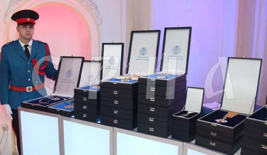 Republika Srpska President Milorad Dodik posthumously awarded 33 soldiers of the Republika Srpska Army the Medal of Merit to the People for their merits in the fight against the enemy and their contribution to the creation, defense, and liberation of Republika Srpska.