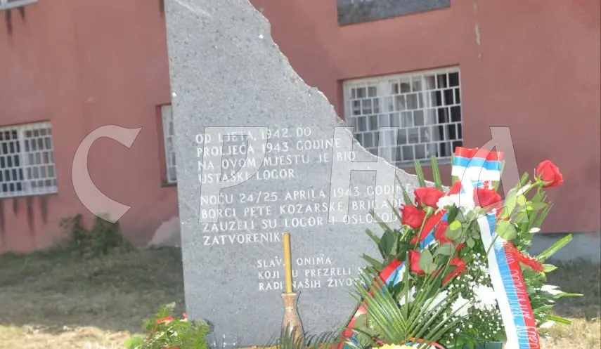 At the memorial site of the former Ustashe concentration camp Ciglana, through which around 14,000 residents of Potkozarje passed, a memorial service was held today and wreaths were laid for the Serbs who were killed there during World War II.