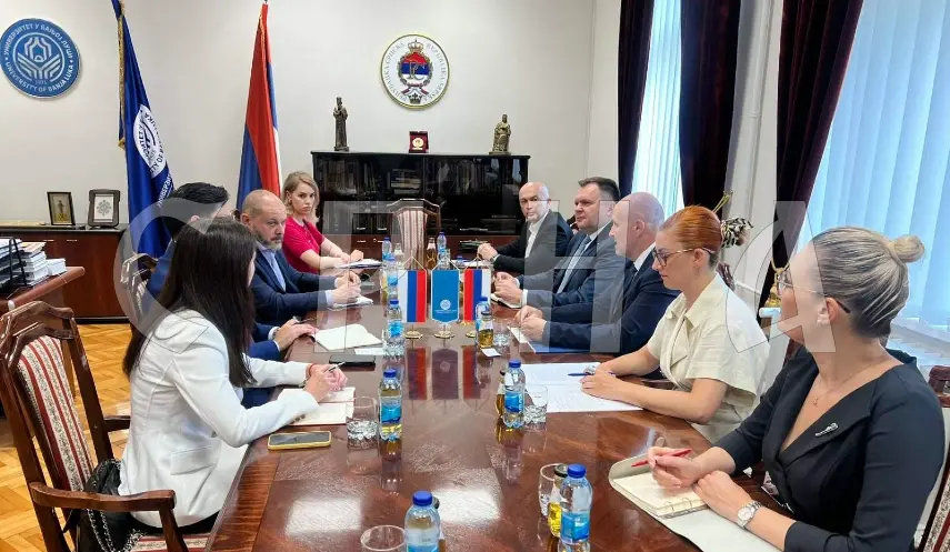 BANJA LUKA, JULY 23 /SRNA/ – The Minister for Scientific and Technological Development and Higher Education of Republika Srpska Željko Budimir during the meeting with the delegation from Tatarstan led by the Vice-Rector for External Relations of Kazan Federal University Timirkhan Alishev.