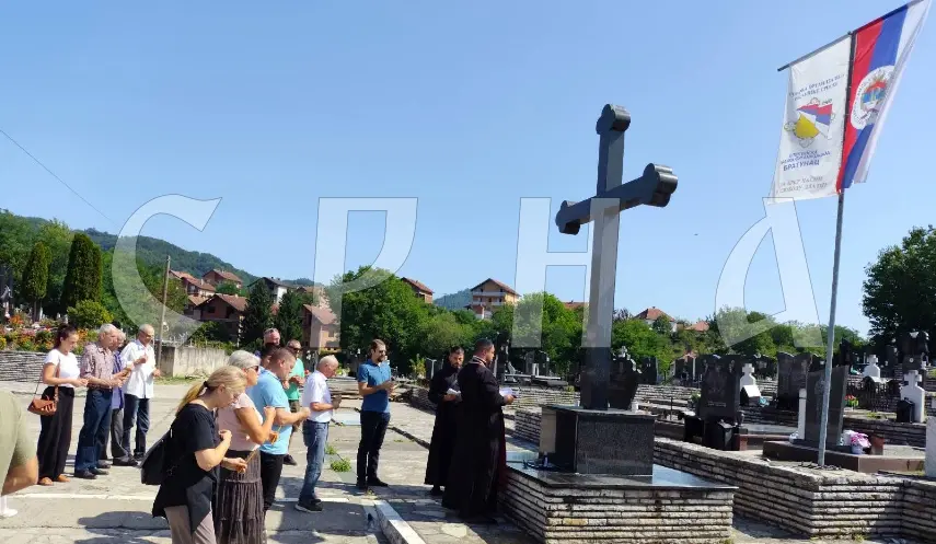 A memorial service was held in Bratunac for 20 Serbs from the Bratunac settlement of Hranča who were killed during the Defensive-Patriotic War, seven of whom were killed on this day in 1992 when Muslim forces attacked the village from several directions, murdering Serb civilians near their homes.