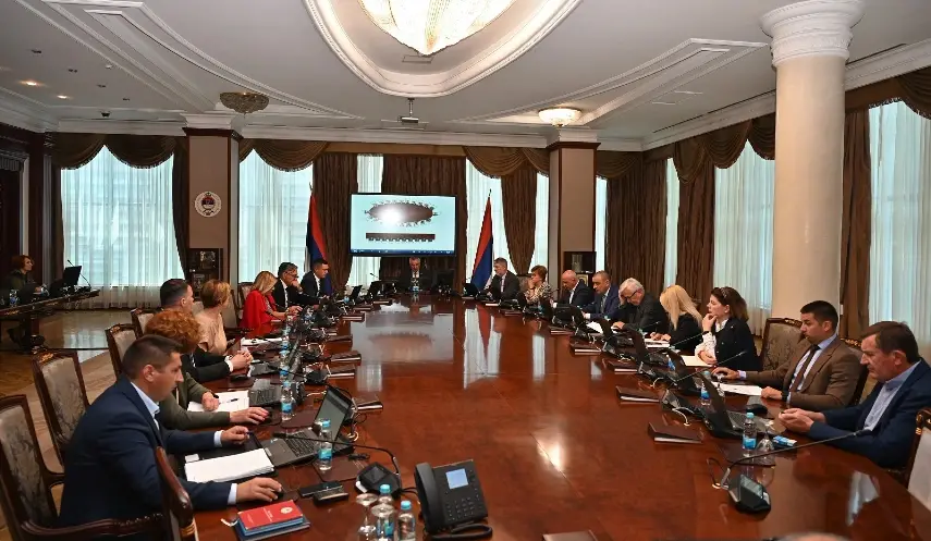 JUDGMENT REJECTED, CALL TO STAND BEHIND THE PRESIDENT OF THE REPUBLIC