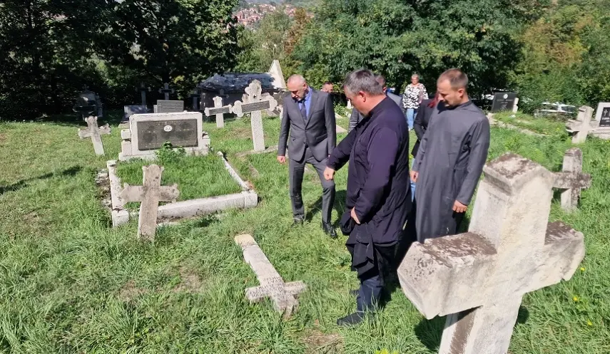 EGIĆ: PERPETRATORS MUST BE FOUND URGENTLY, SRPSKA GOVERNMENT TO HELP RESTORE CEMETERY