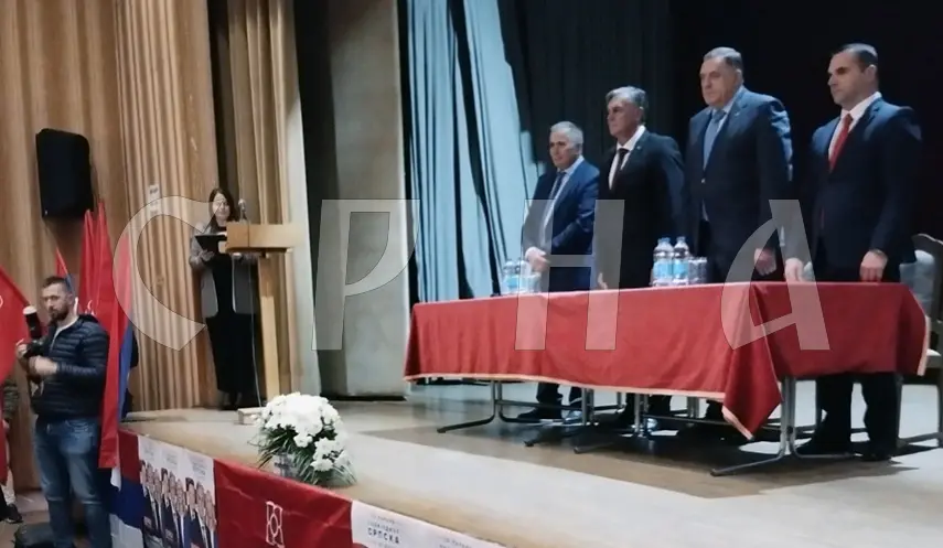 THE CHOICE IS SIMPLE - VOTING FOR SRPSKA OR SCHMIDT