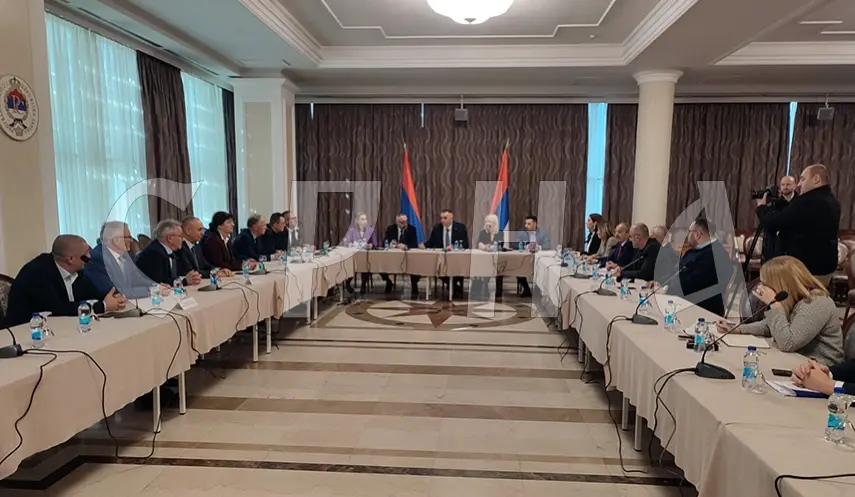 MINIĆ HOLDS TALKS WITH VETERAN AND WAR VICTIMS ORGANIZATIONS