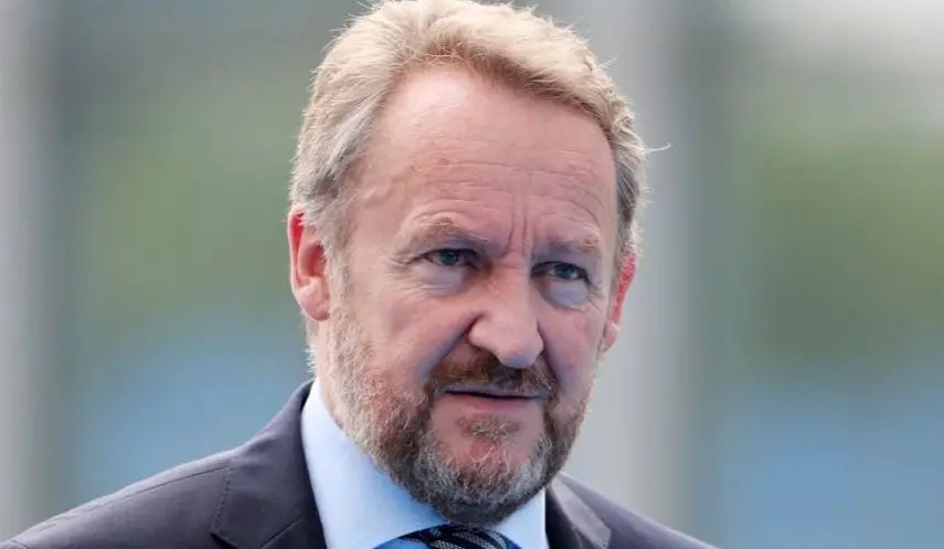 "TROIKA" LACKS CAPACITY TO GOVERN