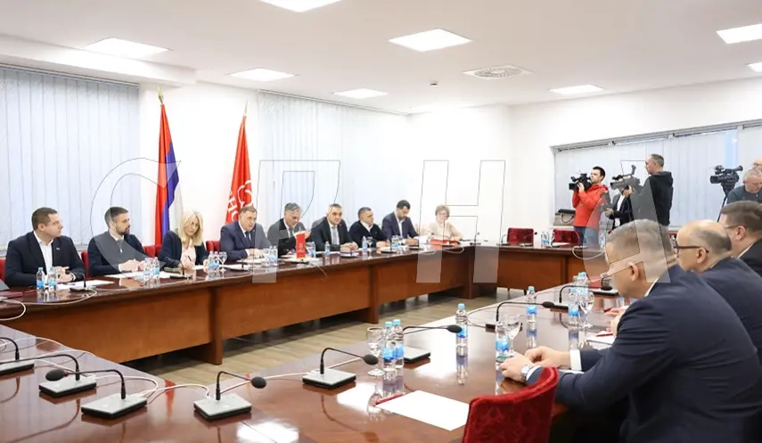 RULING COALITION LEADERS MEET FOR TALKS