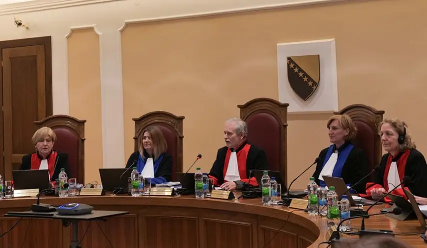 TWO JUDGES OF INCOMPLETE BiH CONSTITUTIONAL COURT VOTED AGAINST DECISION ON SRPSKA GOVERNMENT UNCONSTITUTIONALITY