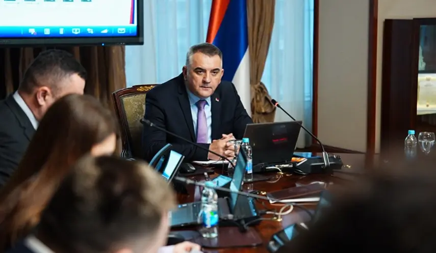 MINIĆ: PLAN TO ENTER THE INTERNATIONAL FINANCIAL MARKET