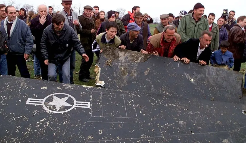 27 YEARS AGO, "INVISIBLE" AMERICAN "F-117" WAS SHOT DOWN