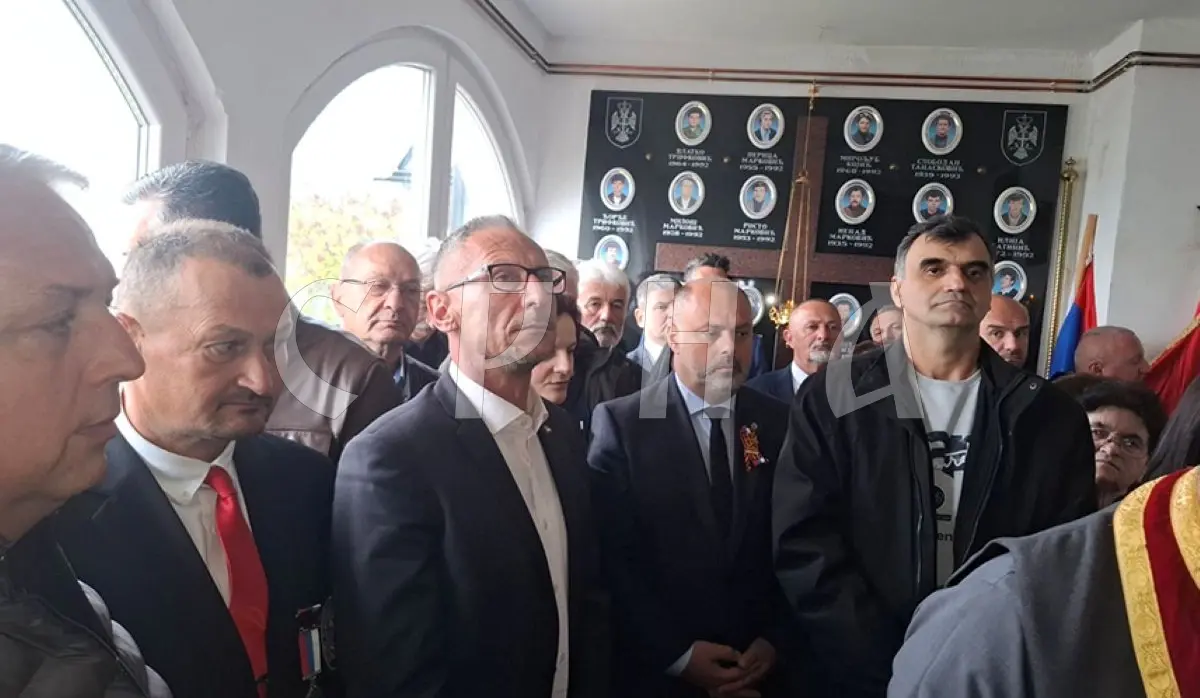PLAQUE HONORING 12 FALLEN SERB SOLDIERS UNVEILED IN MONASTERY