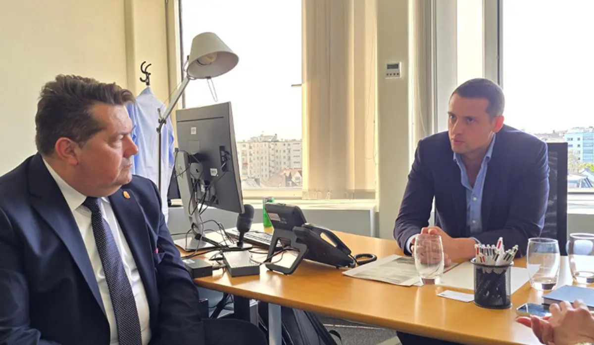 WITH FRENCH MEP ON BETTER POSITIONING OF REPUBLIKA SRPSKA'S INTERESTS