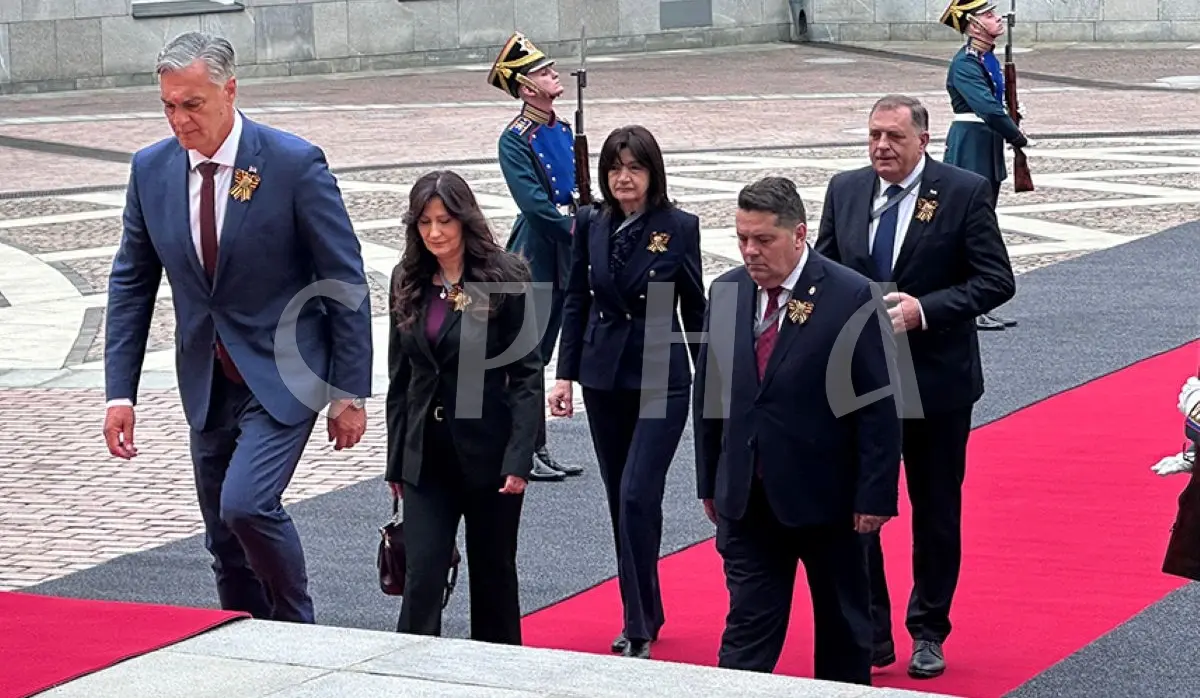 STEVANDIĆ AND DODIK GREETED BY PUTIN
