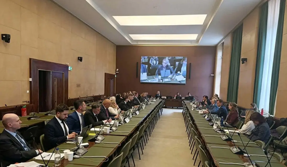 QUESTIONS OF INTERNATIONAL OBLIGATIONS, INCONSISTENCIES RAISED IN GENEVA