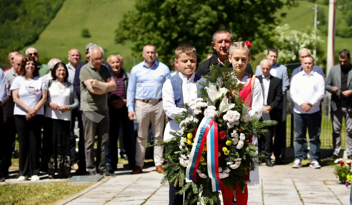 MEMORIAL SERVICE FOR 52 FALLEN AND DECEASED SOLDIERS HELD