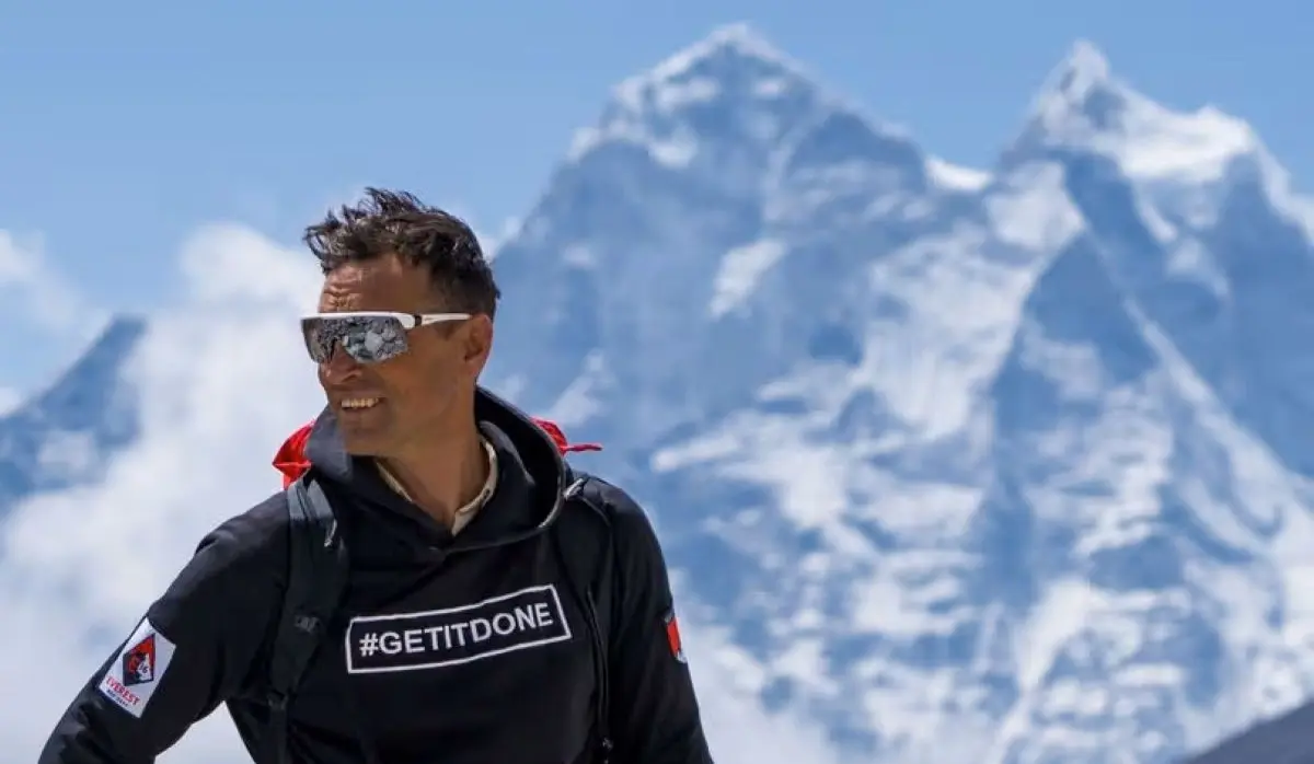 BRITISH REACHES EVEREST SUMMIT FOR RECORD 20TH TIME