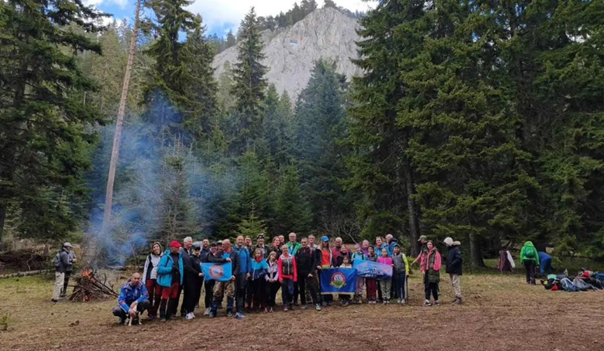 AROUND 60 HIKERS TAKE PART IN ĐURĐEVDAN MORNING GATHERING ON ROMANIJA