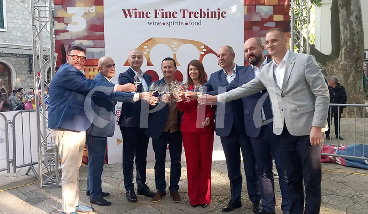 WINE FESTIVAL OPENS WITH MORE THAN 60 EXHIBITORS