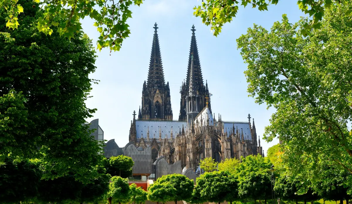 COLOGNE CATHEDRAL INTRODUCES ENTRY FEE BEGINNING JULY 1