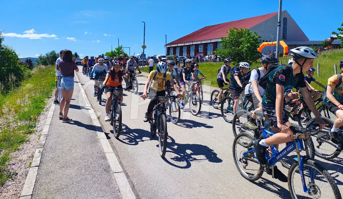 AROUND 150 PARTICIPANTS TAKE PART IN ROMANIJA CALLS SIX RIDE