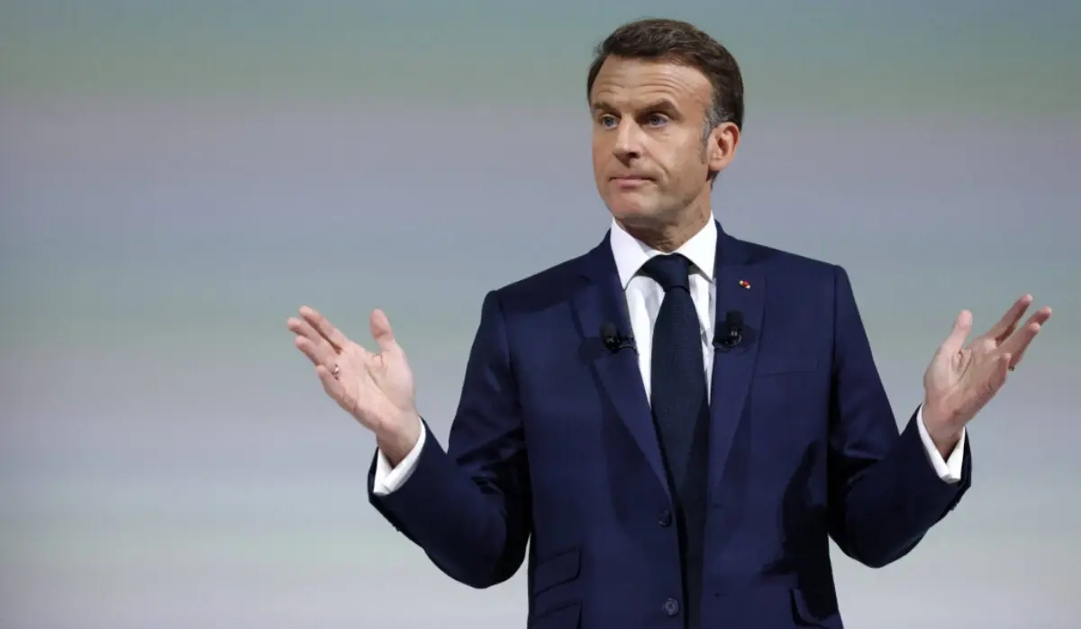 MACRON WARNS TEHRAN AGAINST IMPOSING TRANSIT FEE ON THE STRAIT