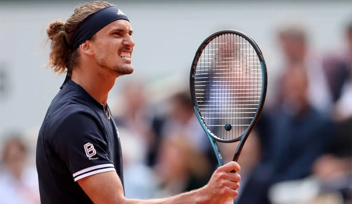 ZVEREV DEFEATS ITALIAN TO WIN THE FRENCH OPEN