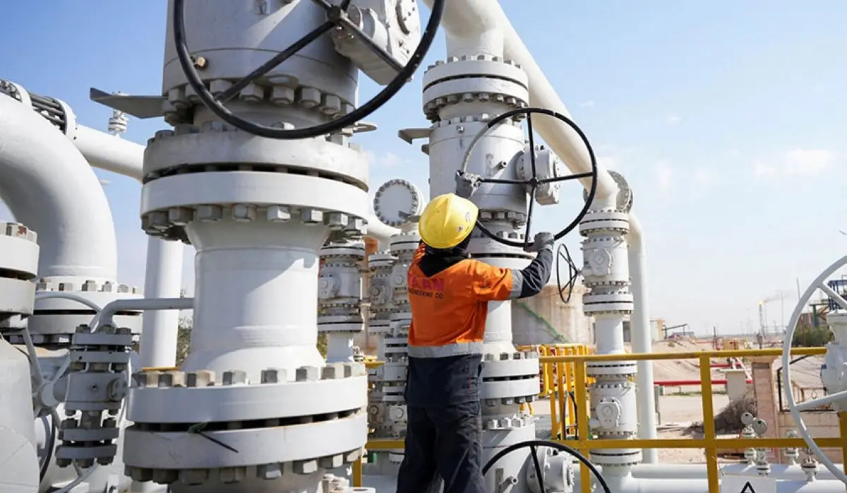IRAN RESTARTS MOST PETROCHEMICAL PLANTS