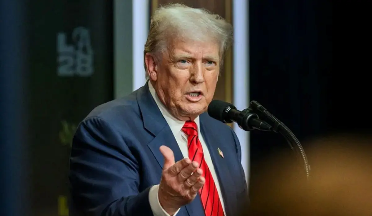 TRUMP ANNOUNCES NEW STRIKES ON IRAN