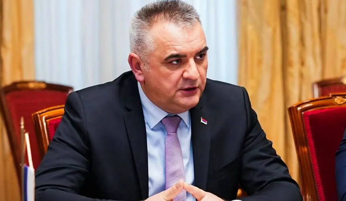 MINIĆ: I AM APPALLED BY VIDEO OF REPUBLIKA SRPSKA FLAG BURNING; HATRED BENEFITS NO ONE