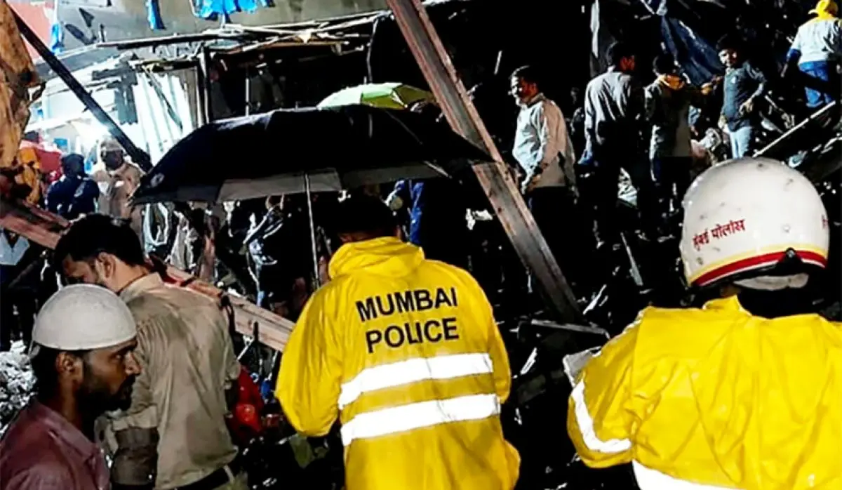 SEVERAL BUILDINGS COLLAPSED, PEOPLE KILLED