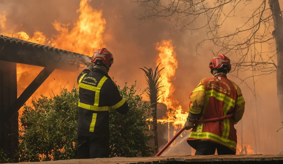 NEARLY 300,000 PEOPLE EVACUATED