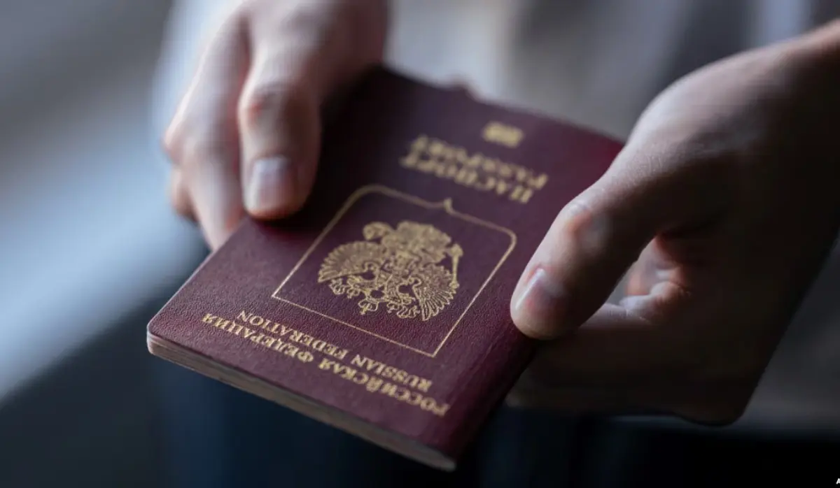 INTRODUCING VISAS FOR RUSSIAN CITIZENS WILL HARM MONTENEGRO