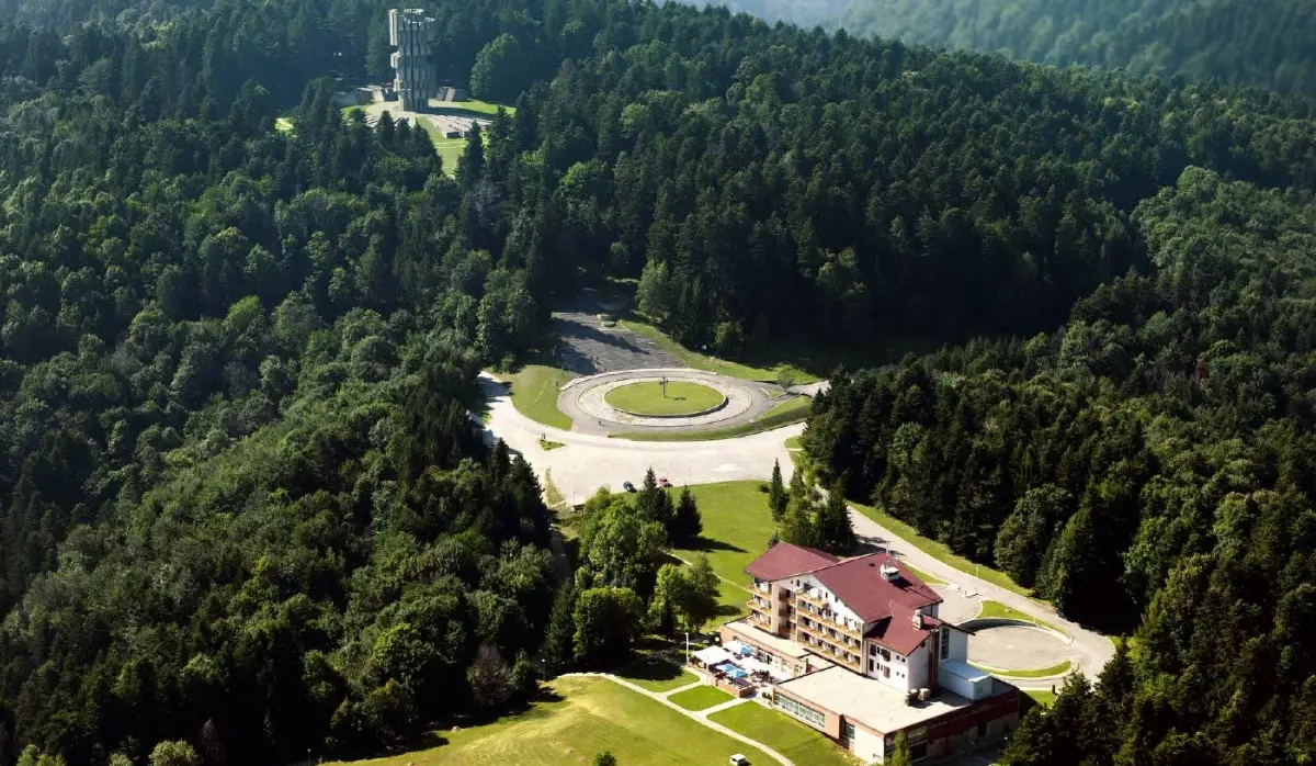 KOZARA IS PART OF SARAJEVO-LED PUSH: WHO WANTS TO BUY THE "MONUMENT" HOTEL?