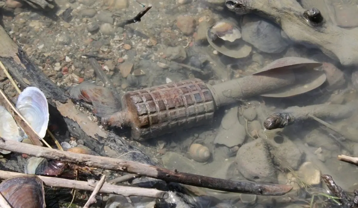 WWII MINE DISCOVERED IN THE DANUBE