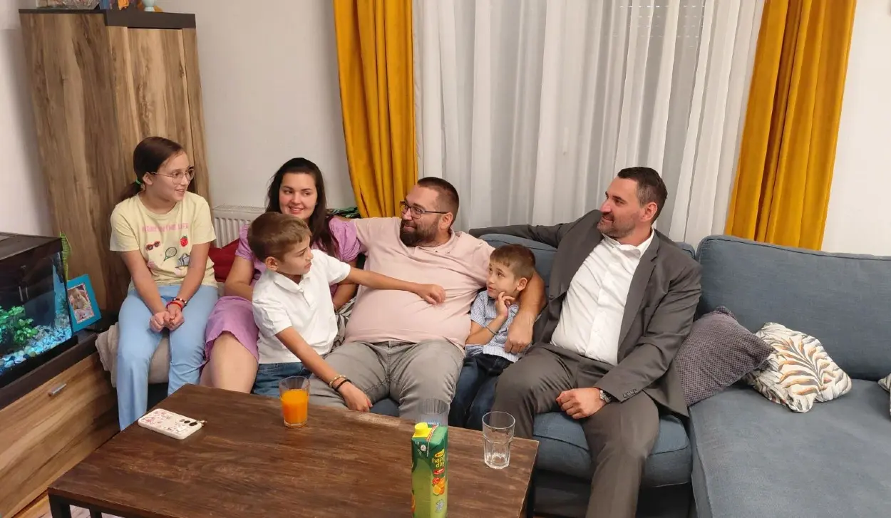 KLOKIĆ VISITS FAMILY THAT RETURNED FROM AUSTRIA TO OMARSKA