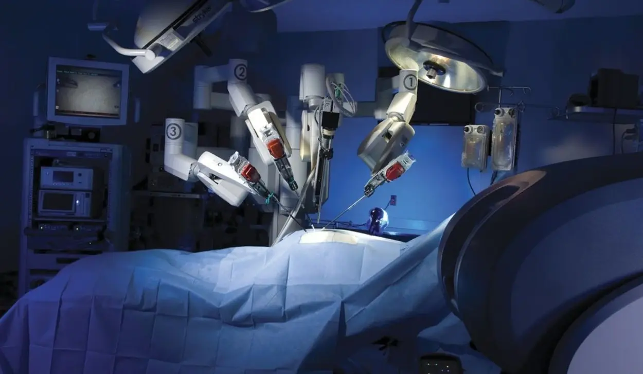 FIRST HIP REPLACEMENT USING AUTONOMOUS SURGICAL ROBOT