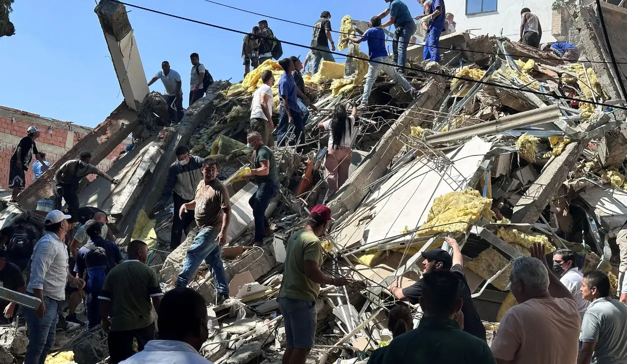 COLOMBIA EARTHQUAKE DEATH TOLL RISES TO 273