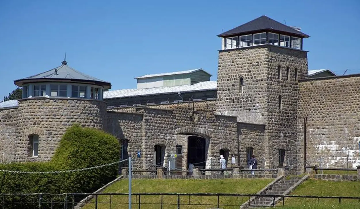 CALL ON VIENNA TO ABANDON PLANS TO BUILD INDUSTRIAL ZONE ON NAZI CONCENTRATION CAMP SITE