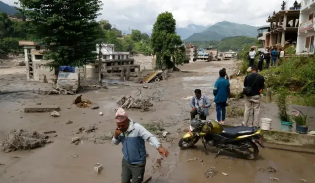 DEATH TOLL FROM FLOODS HAS RISEN TO 31