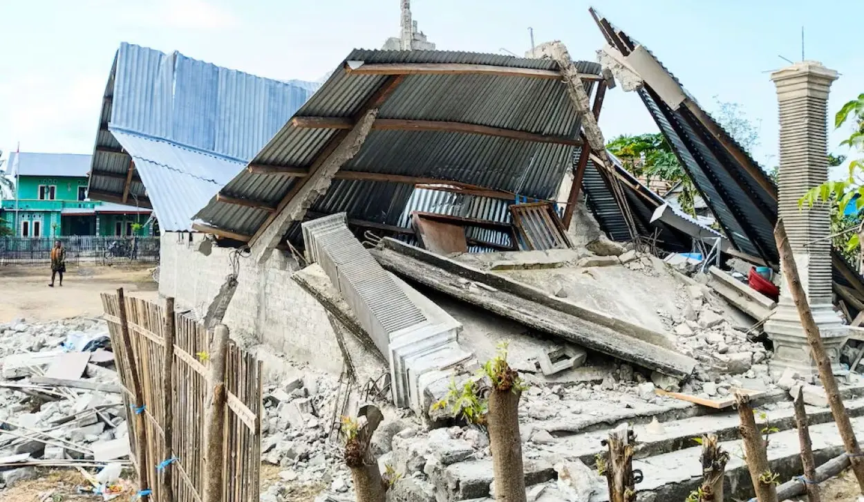 51 KILLED, AROUND 5,000 EVACUATED AFTER EARTHQUAKE