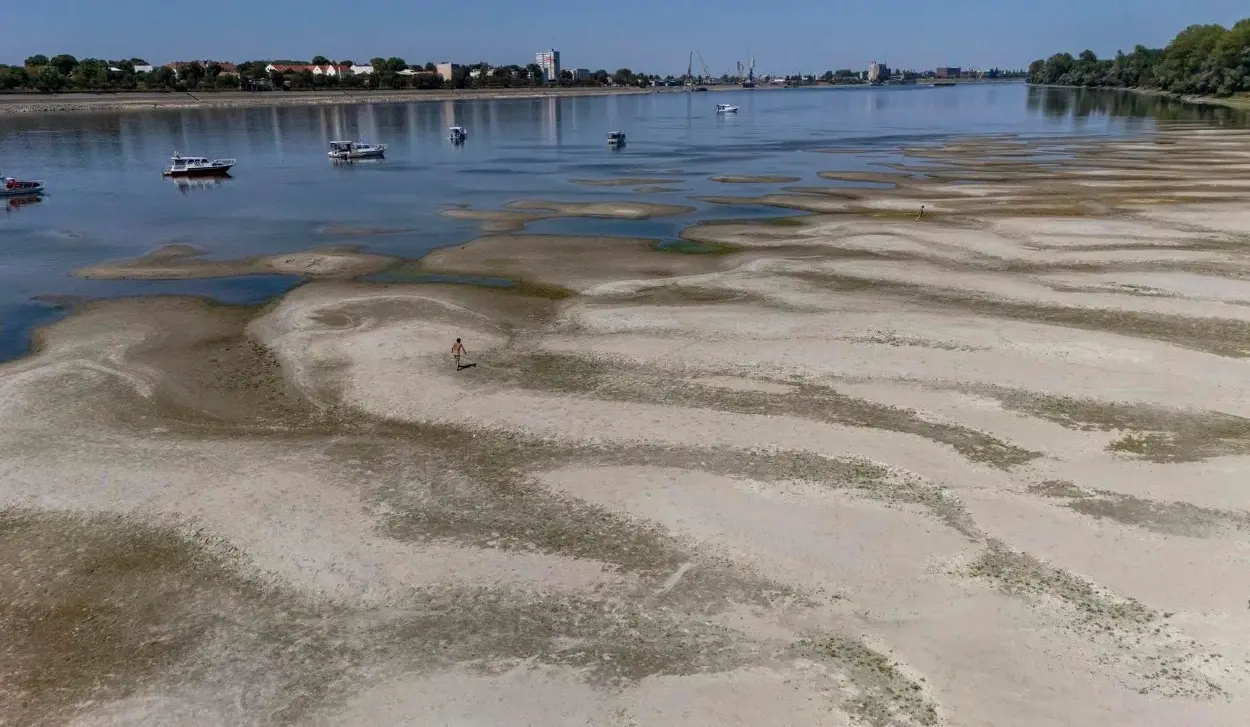 WATER LEVELS IN COMING DAYS BELOW NAVIGABLE LEVELS