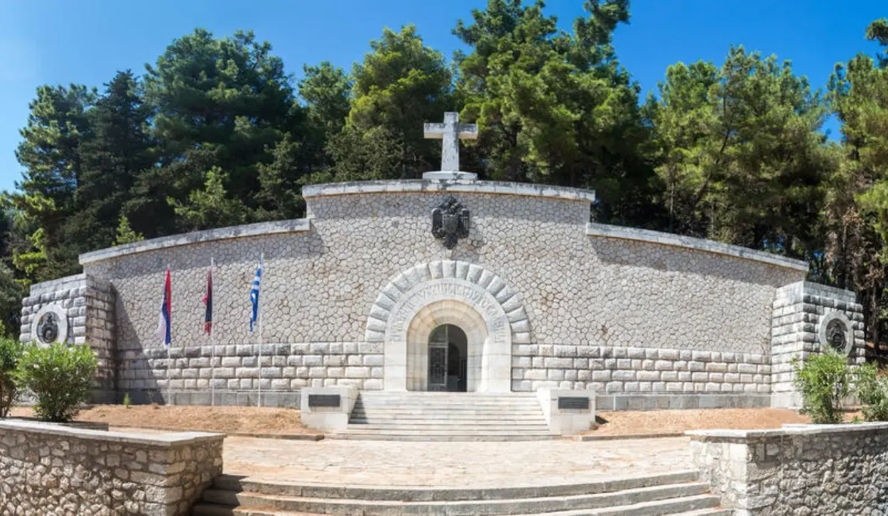 TREBINJE CHILDREN'S VISIT TO CORFU - A BRIDGE BETWEEN ILLUSTRIOUS ANCESTORS AND DESCENDANTS