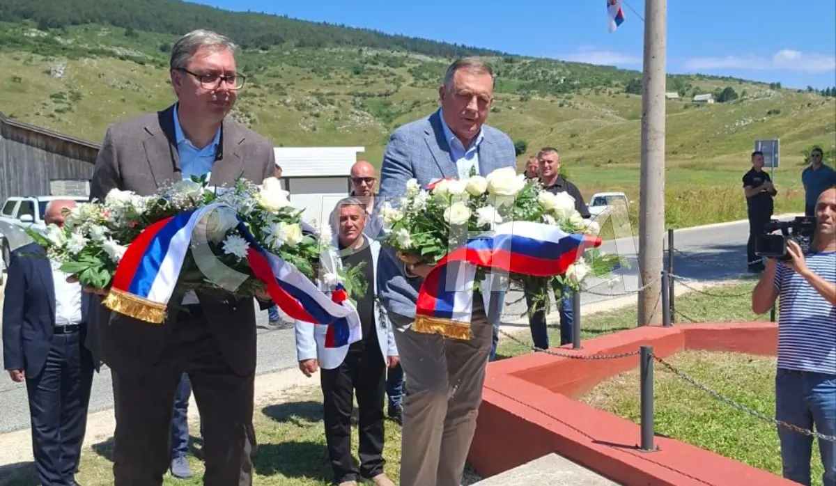 DODIK AND VUČIĆ LAY WREATHS AT MONUMENTS TO SERBIAN VICTIMS